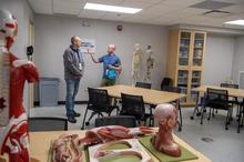 David%20Farrar%20in%20Mitchell%20lab%207017-Thumbnail Image.jpg